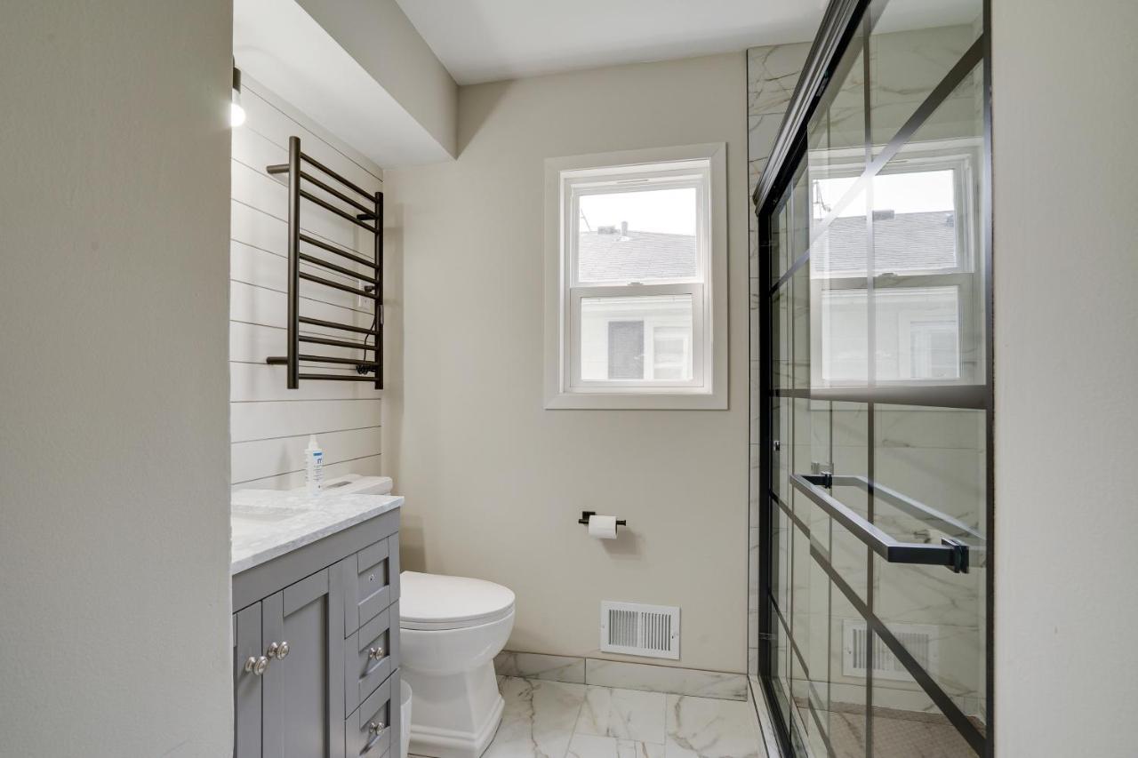 Pet-friendly About 8 Mi To Downtown!